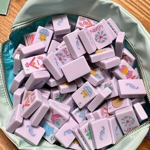 Scandinavian Mahjong Set with Case, Card and Dice